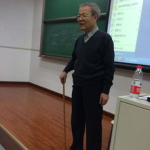 娱乐吃瓜酱老教授说上课,课堂上的趣味教学新风尚