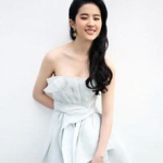 娱乐圈吃瓜刘亦菲是谁呀,揭秘“吃瓜刘亦菲”背后的明星魅力